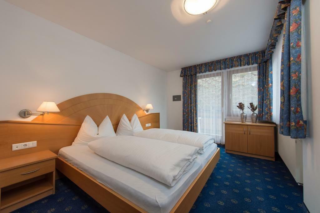 Hotel Garni Hochgruber Brunico Luaran gambar